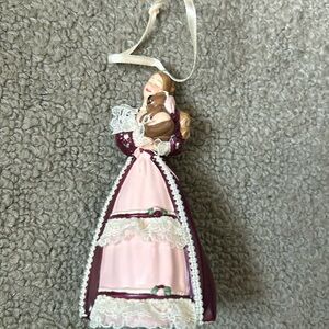 ✨4 for $10! 2000 Victorian Barbie Ornament